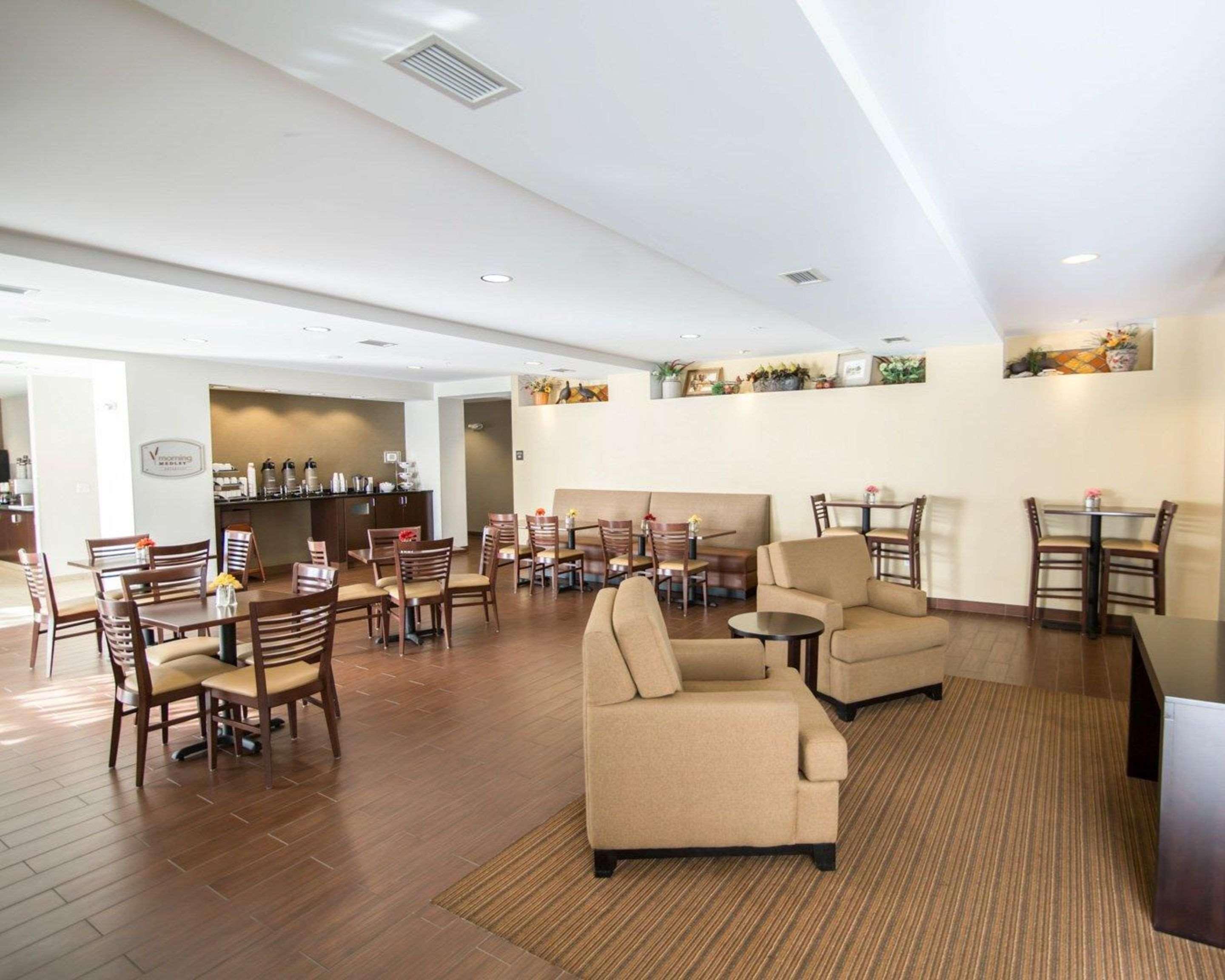 Sleep Inn & Suites Norton Esterno foto